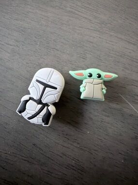 CROCS Mandalorian & Grogu Jibbitz Charms - White and Light Green